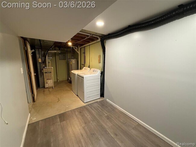 Building Photo - 44585 N Bunker Hill Dr