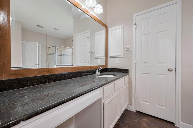 Building Photo - 5627 Granite Falls Ln