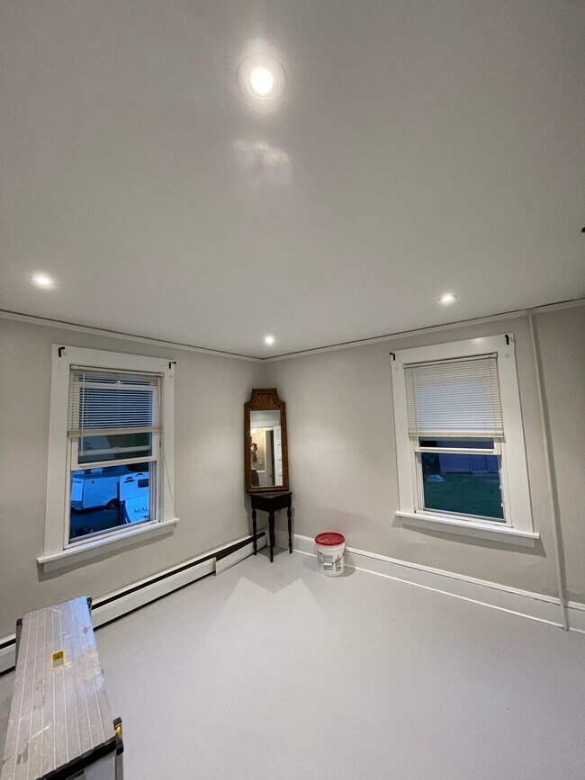 173 NorwichNew London Turnpike 173 NorwichNew London Turnpike Montville CT 06382 Apartment