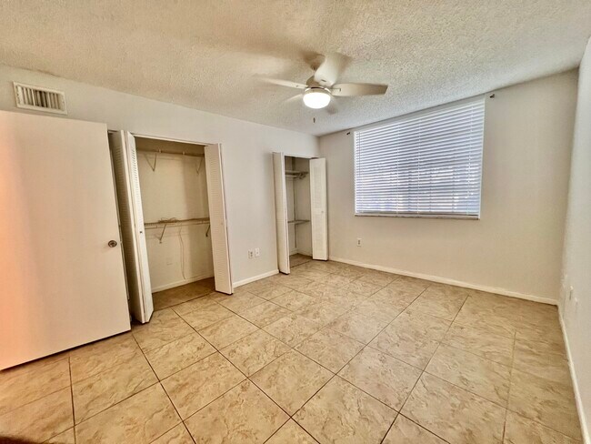 Building Photo - 1755 Village Blvd