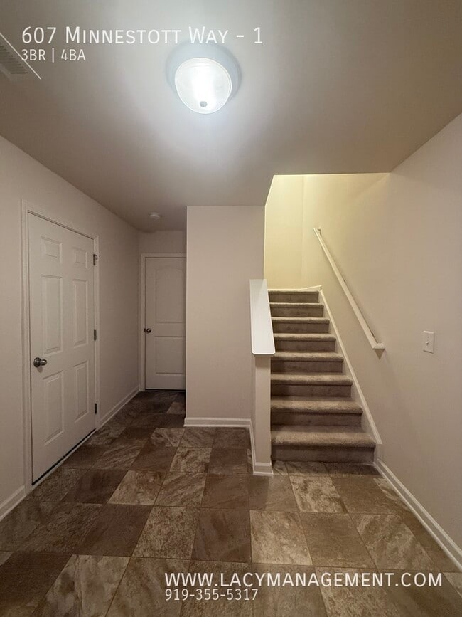 Building Photo - 607 Minnestott Way
