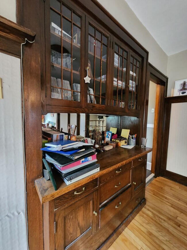 Building Photo - 2200 Dupont Ave S