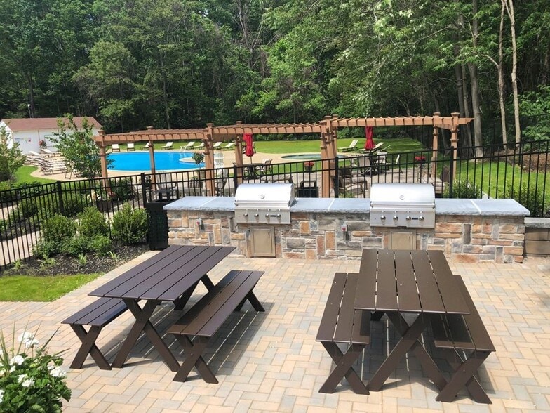 Atlantic Pointe Apartments 165 Thousand Oaks Dr Atlantic Highlands NJ