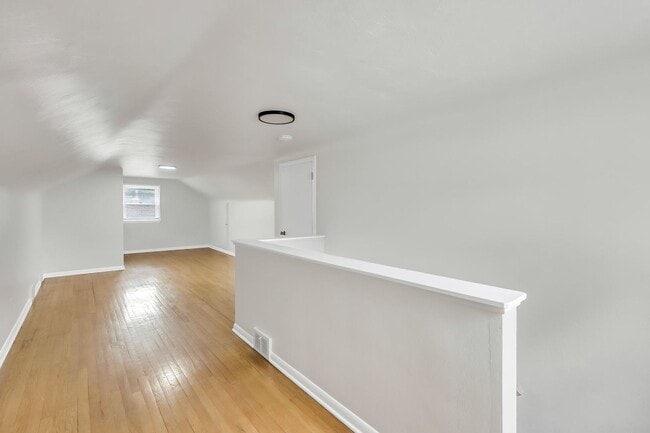 Building Photo - Charming 3-Bedroom Rental Home in Austintown