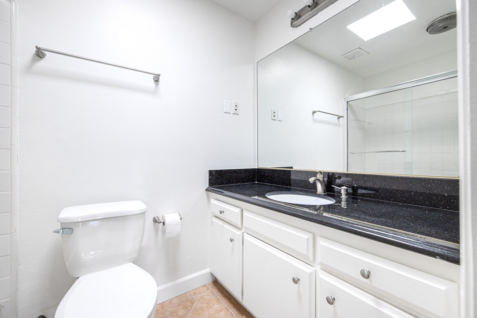 Building Photo - 11908 Dorothy St