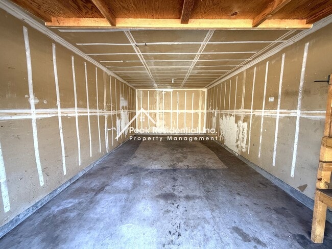 Building Photo - 8907 Rancho Grande Ct