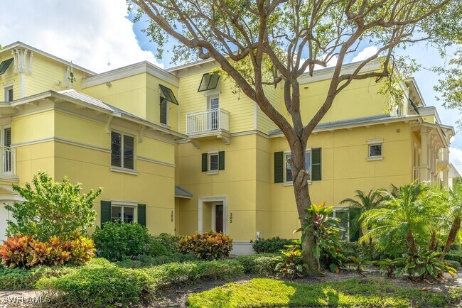 Building Photo - 300 3rd Ave S