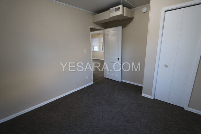 Building Photo - 124-124 Melrose Ct