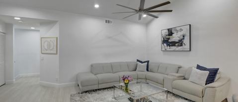 Building Photo - 6553 Via Regina