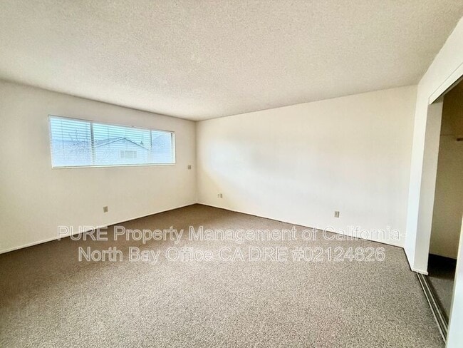 Building Photo - 804 Parent Way