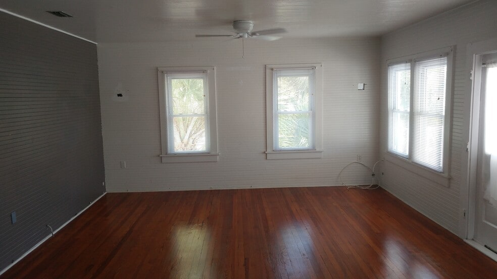 Living Room - 7309 Coquina Way