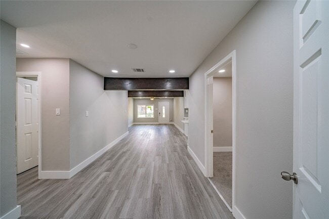 Building Photo - 5718 Cherry St