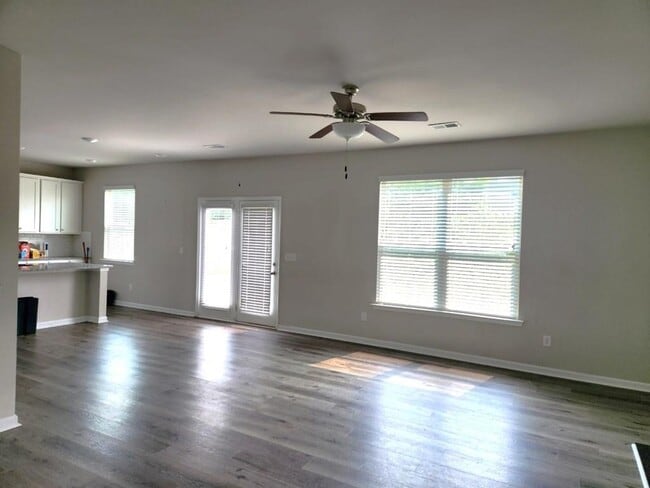 Building Photo - 101 McGinnis Cir