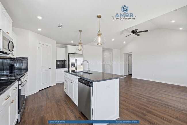 Building Photo - New Beginnings Start with AMRR: Spacious 3 Bedroom new build in Siloam Springs!