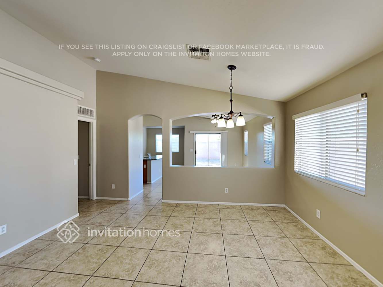 Building Photo - 3433 W La Salle St