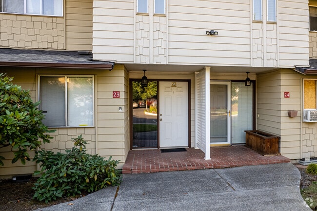 Building Photo - Landover Townhomes