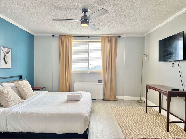 Building Photo - 215 Piedmont Ave NE