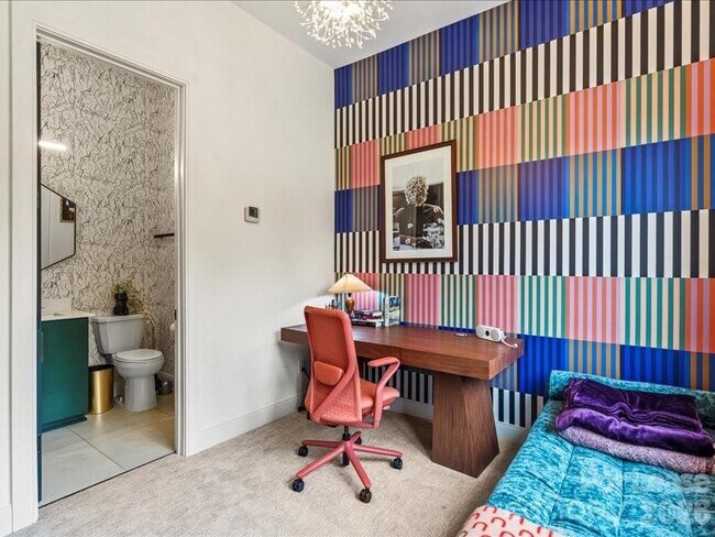 Building Photo - 815 E 36th St