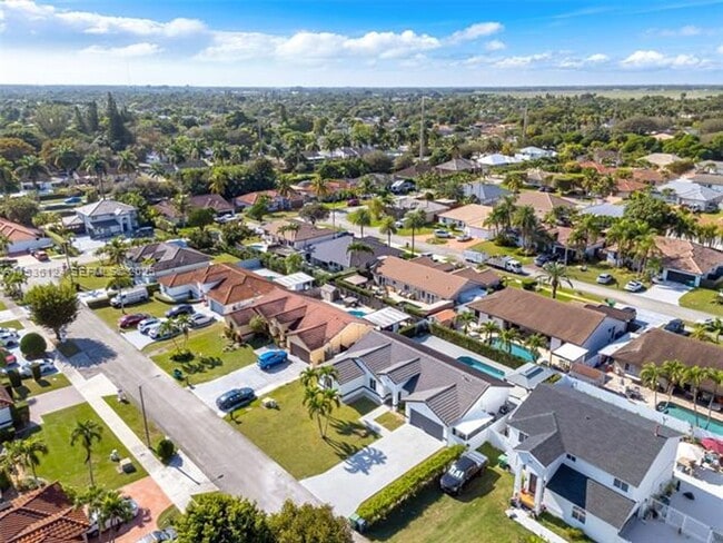 Building Photo - 15042 SW 149th Ct