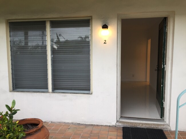 Entrance - Heidi Apts