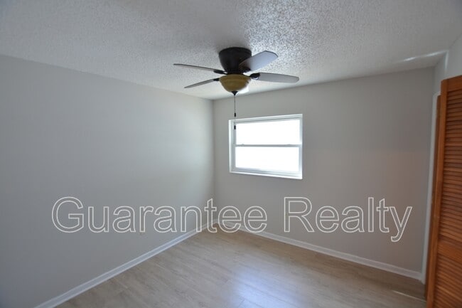 Building Photo - 541 Carey Pl