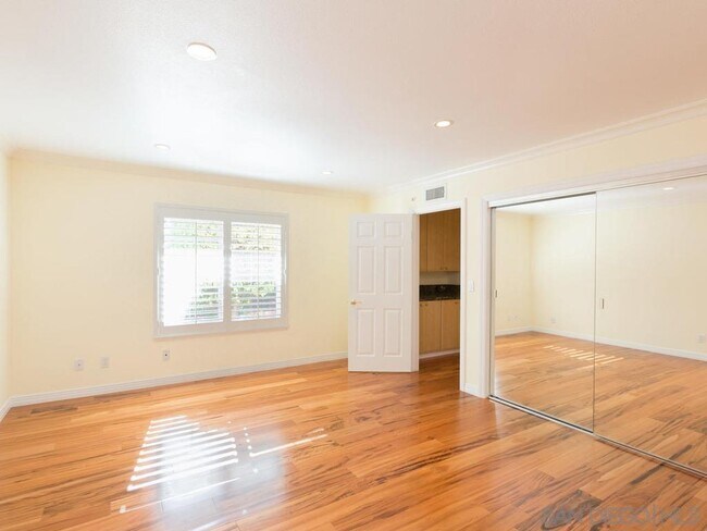Building Photo - 1804 Caminito Ascua