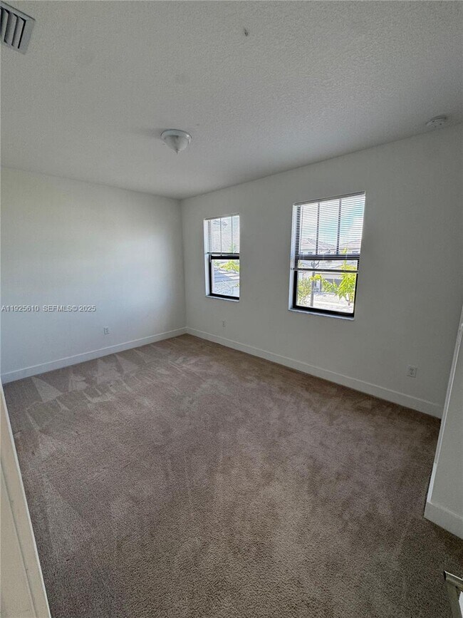 Building Photo - 17355 SW 41st St