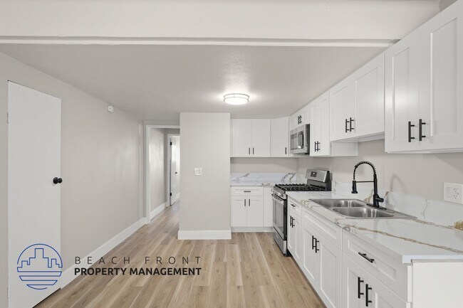 Building Photo - 331 Wakefield