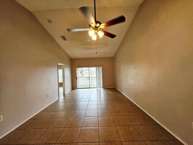 Building Photo - 13403 Fairway Glen Dr