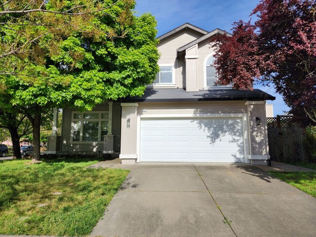 Primary Photo - 3 Bedroom Home in NW Santa Rosa