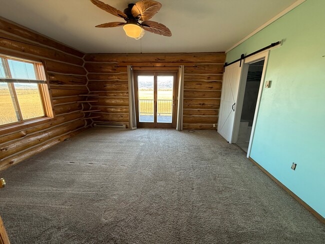 Building Photo - 545 Coulee Dr