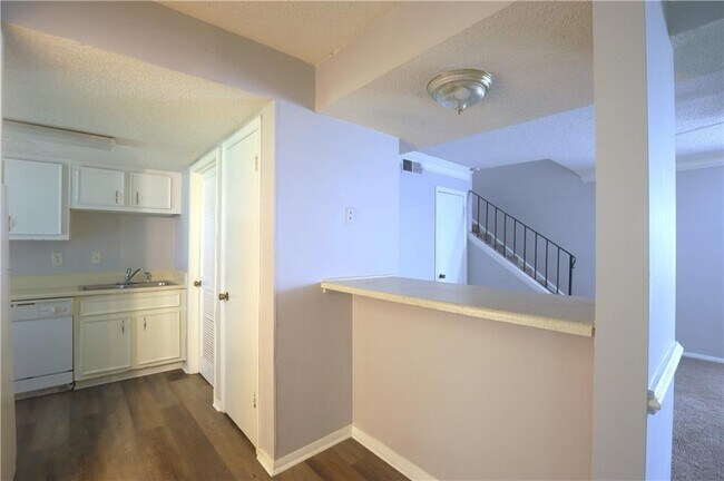 Building Photo - 2996 Sonya Ln
