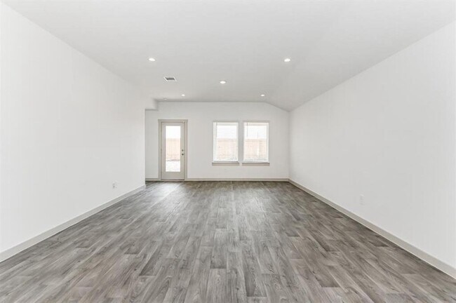 Building Photo - 602 Thunder Cloud Dr