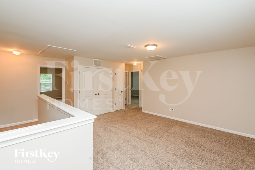 Building Photo - 7702 McCarron Way