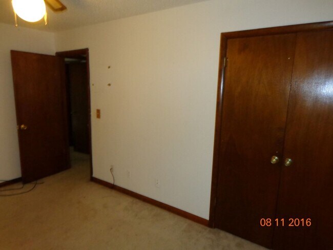 Building Photo - 7307 Bass Dr