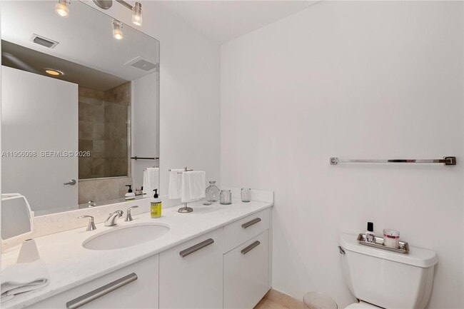 Building Photo - 1060 Brickell Ave