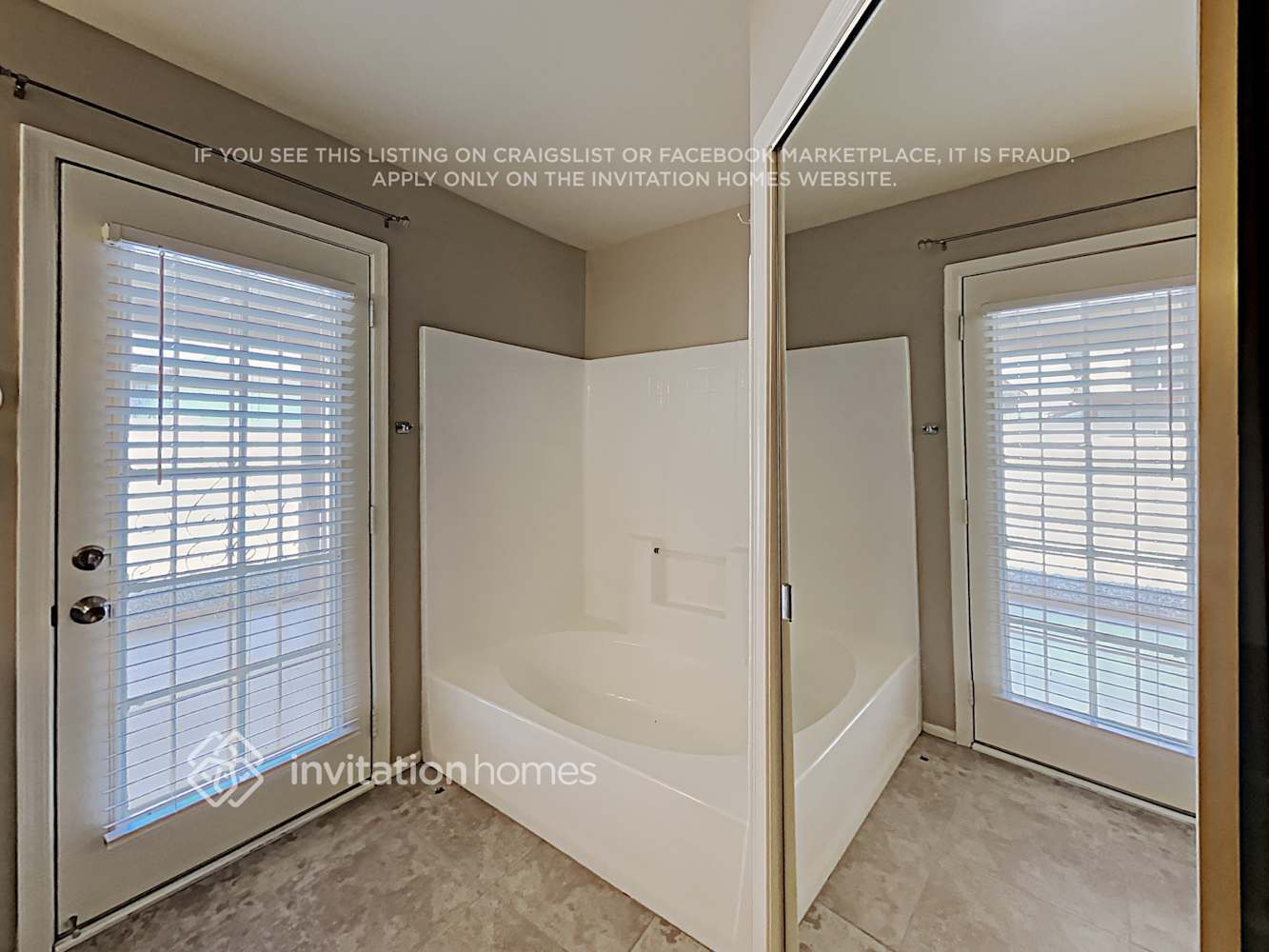 Building Photo - 4054 W La Junta Dr