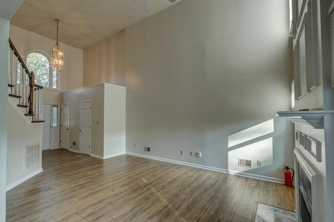 Building Photo - 3789 White Pine Dr