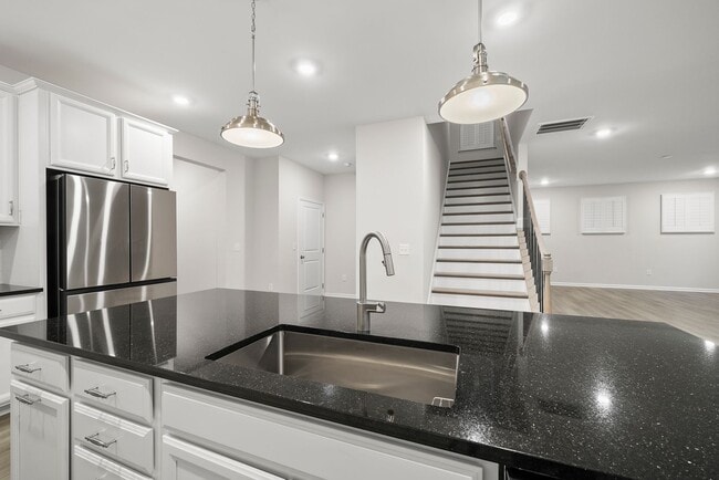 Building Photo - 2116 Curry Mdw Wy
