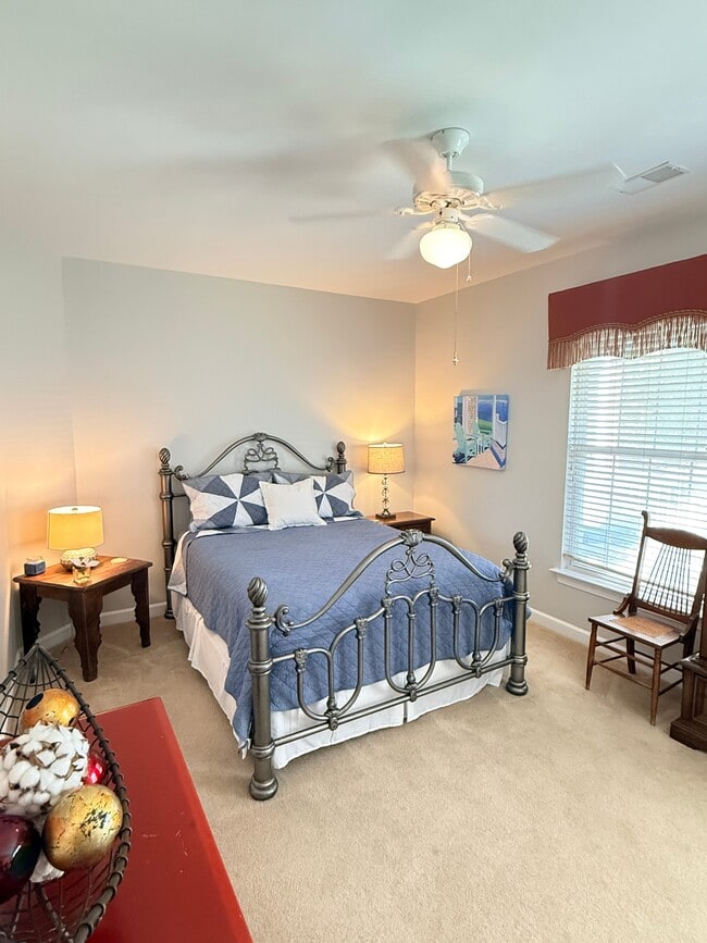 Building Photo - 1371 Hopton Cir