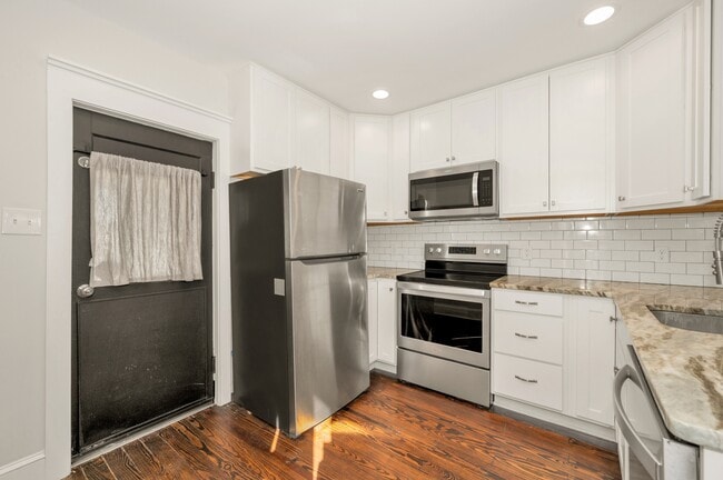 Building Photo - 617 N Maxwell Ave