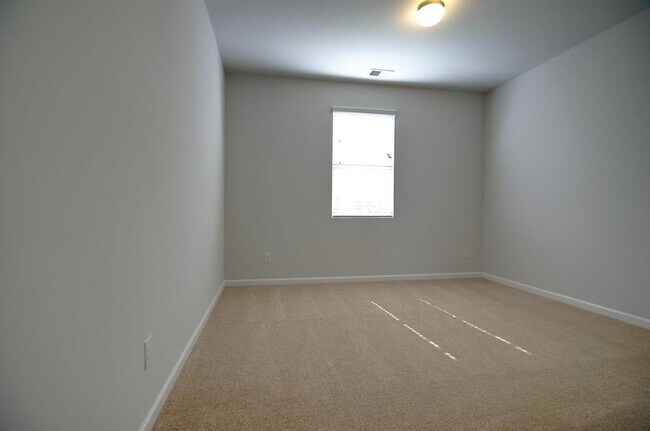 Building Photo - 2596 Sori Dr