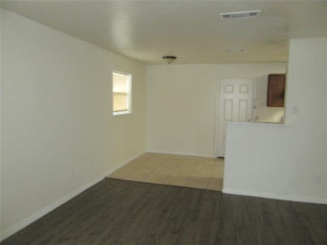 Building Photo - 810 Lexington Dr