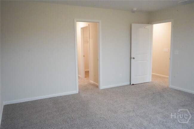 Building Photo - 270 Cromer St