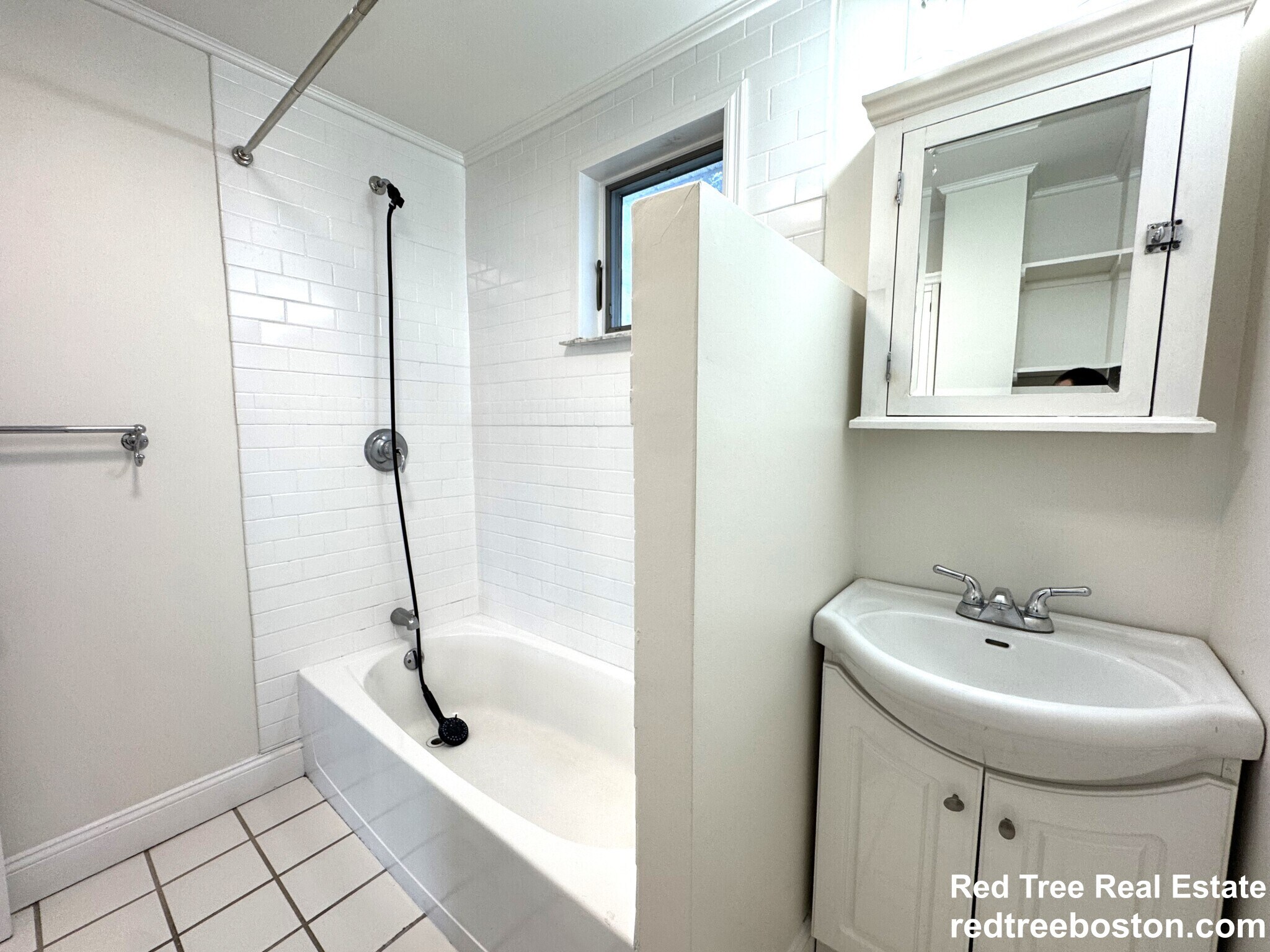 Building Photo - 14 Breck Ave