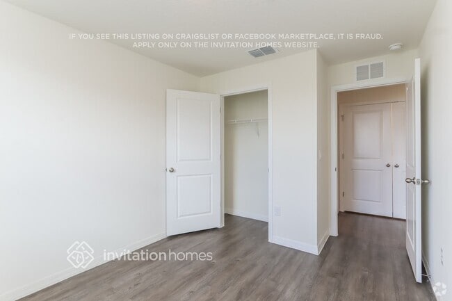 Building Photo - 3691 Fulton Ferry Ln