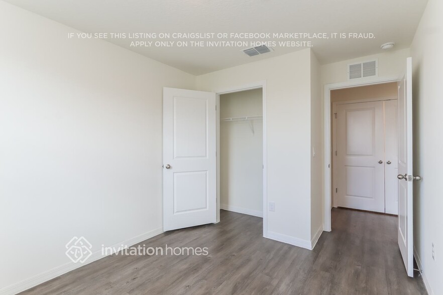 Building Photo - 3735 Fulton Ferry Ln