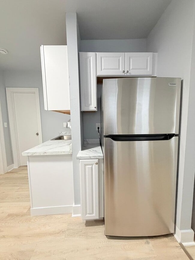 Building Photo - 39 Farren Ave