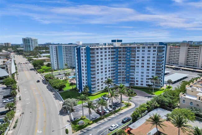 Building Photo - 301 N Ocean Blvd