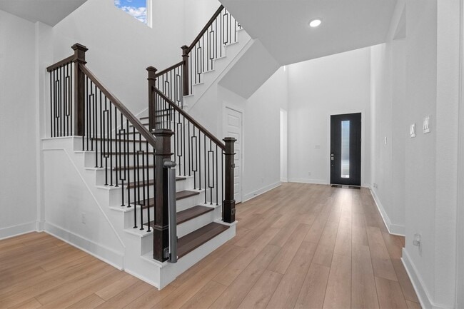 Building Photo - 5030 Vly Wind Ct